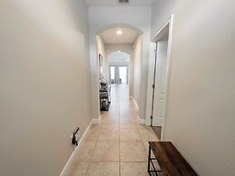 Balmoral Resort-162kb 4 Bedroom Home by RedAwning