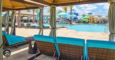 Balmoral Resort-162kb 4 Bedroom Home by RedAwning