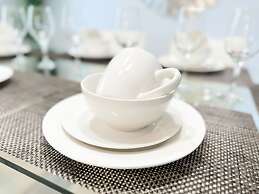 Balmoral Resort-179mm 4 Bedroom Home by RedAwning