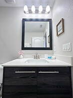 Balmoral Resort-179mm 4 Bedroom Home by RedAwning