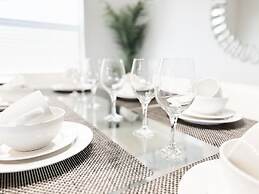 Balmoral Resort-179mm 4 Bedroom Home by RedAwning