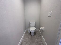 Balmoral Resort-179mm 4 Bedroom Home by RedAwning