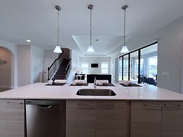 Balmoral Resort-186kb 5 Bedroom Home by RedAwning