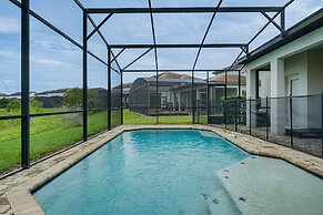 Balmoral Resort-198kb 4 Bedroom Home by RedAwning