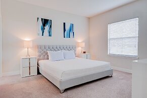 Balmoral Resort-198kb 4 Bedroom Home by RedAwning