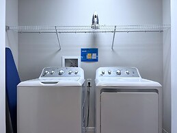 Balmoral Resort-140aa 5 Bedroom Home by RedAwning