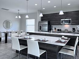 Balmoral Resort-140aa 5 Bedroom Home by RedAwning