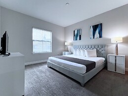 Balmoral Resort-140aa 5 Bedroom Home by RedAwning