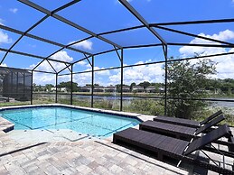 Balmoral Resort-140aa 5 Bedroom Home by RedAwning