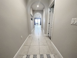 Balmoral Resort-158kb 4 Bedroom Home by RedAwning