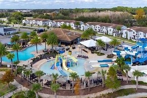 Balmoral Resort-158kb 4 Bedroom Home by RedAwning