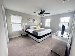 Balmoral Resort-158kb 4 Bedroom Home by RedAwning