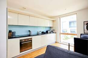 The Jasper Walk Escape - Charming 2bdr Flat With Balcony