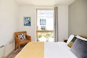The Jasper Walk Escape - Charming 2bdr Flat With Balcony
