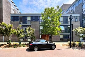 The Jasper Walk Escape - Charming 2bdr Flat With Balcony