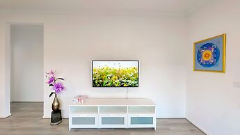 Tarneit Holiday Home