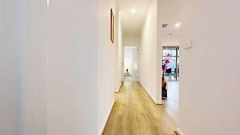 Tarneit Holiday Home