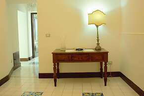 Marina Seaside Charme Apartment