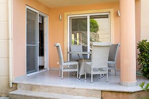 Comfortable Flat w Pool and Garden in Soke Aydin