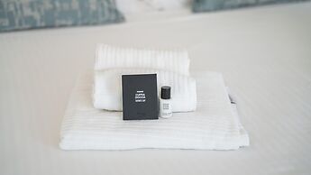 Welcomely - Light Room Vistamare - Sergio Endrigo