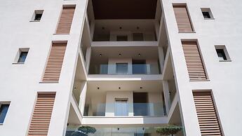 Welcomely - Light Room Vistamare - Sergio Endrigo