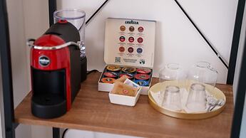 Welcomely - Light Room Vista Citt - Aznavour