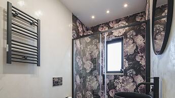 Welcomely - Light Room Vista Citt - Aznavour