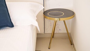 Welcomely - Light Room Vista Citt - Aznavour