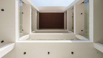 Welcomely - Light Room Vista Citt - Aznavour