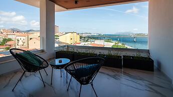 Welcomely - Light Room Vista Citt - Aznavour