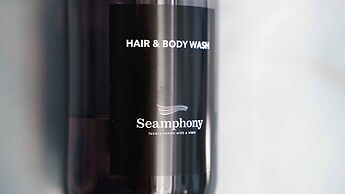 Welcomely - Superior Room - Louis Armstrong