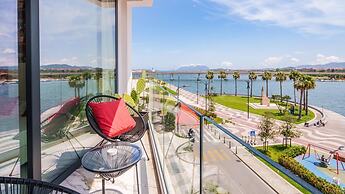 Welcomely - Superior Room - Lucio Dalla