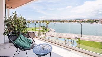 Welcomely - Deluxe Room - Amii Stewart