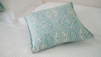 Welcomely - Deluxe Room - Frank Sinatra