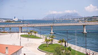 Welcomely - Deluxe Room - Frank Sinatra