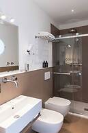 Kiss Beachfront Hotel & Restaurant