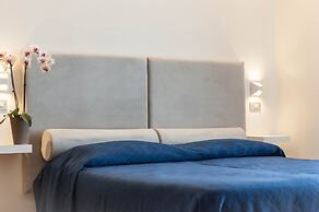 Kiss Beachfront Hotel & Restaurant