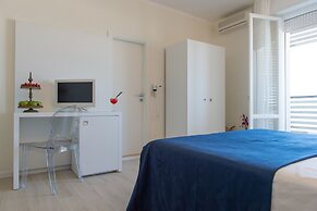 Kiss Beachfront Hotel & Restaurant