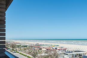 Kiss Beachfront Hotel & Restaurant