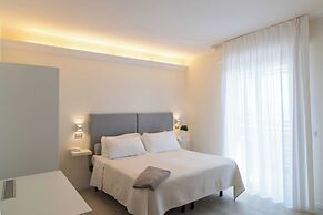 Kiss Beachfront Hotel & Restaurant