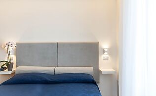 Kiss Beachfront Hotel & Restaurant