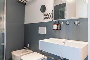 Kiss Beachfront Hotel & Restaurant