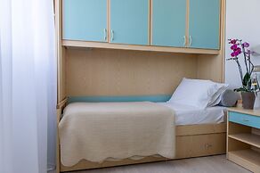 Kiss Beachfront Hotel & Restaurant