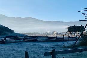 Shangri-La Dala Pasture Hotel