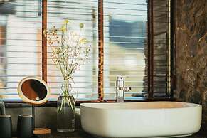 Shangri-La Dala Pasture Hotel