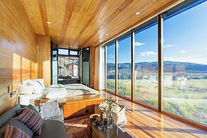 Shangri-La Dala Pasture Hotel