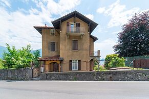 Bright and Cozy in Menaggio by Wonderful Italy