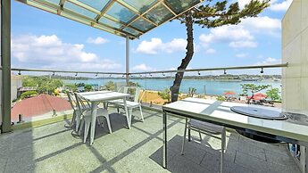 Ganghwado Mare Seawater Poolvilla