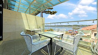 Ganghwado Mare Seawater Poolvilla