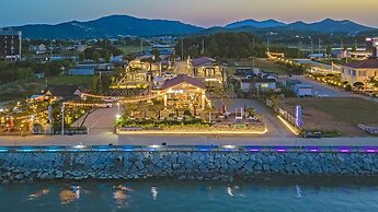 Ganghwado Mare Seawater Poolvilla